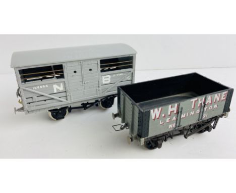 2x O Gauge Kit Built Freight Wagons P&amp;P Group 1 (£14+VAT for the first lot and £1+VAT for subsequent lots) 