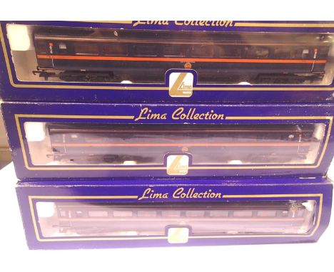 Nine GNER MK3 coaches, boxed. P&amp;P Group 1 (£14+VAT for the first lot and £1+VAT for subsequent lots) 