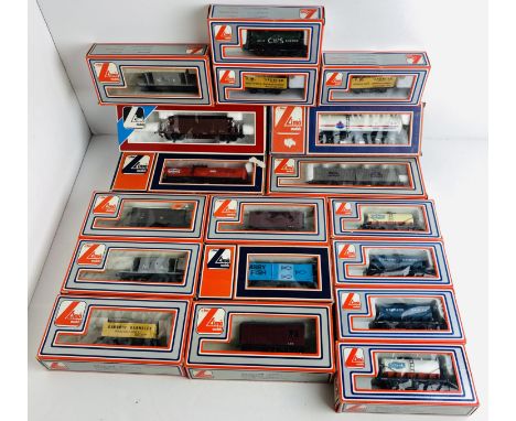 18x Lima OO/HO Gauge Freight Wagons Boxed P&amp;P Group 3 (£25+VAT for the first lot and £5+VAT for subsequent lots) 