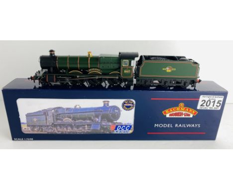 Bachmann 32-000DC OO Gauge Guild Hall Boxed P&amp;P Group 1 (£14+VAT for the first lot and £1+VAT for subsequent lots) 