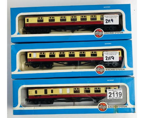 3x Airfix OO Gauge Coaches Boxed P&amp;P Group 1 (£14+VAT for the first lot and £1+VAT for subsequent lots) 