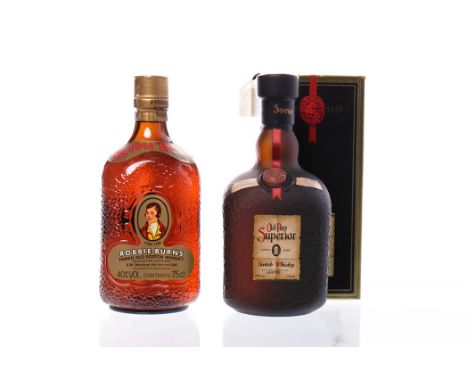 OLD PARR SUPERIOR
Blended Scotch Whisky. 75cl, 43% volume, in carton.
ROBBIE BURNS FAMED OLD SCOTCH WHISKY
Blended Scotch Whi
