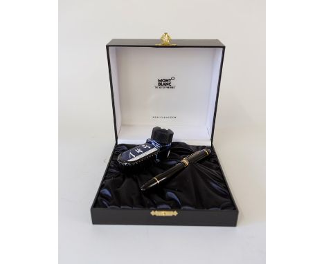 A Mont Blanc Meisterstuck 149 fountain pen, 18ct gold nib 4810, complete with original box, inkwell and instructions. Corpora