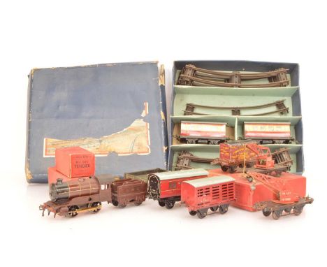 Post-war Hornby 0 gauge Trains and Boxes (qty), including LMS No. 501 loco and tender (mech tested okay), LMS coach, BR crims