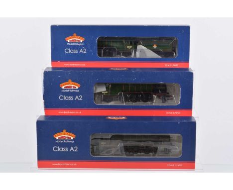 Modified Bachmann  00 gauge BR green LNER A2 class 4-6-2Steam Locomotives and Tenders  (3), comprising renumbered 60530 'Saya