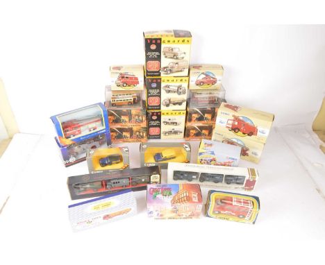 Modern Diecast Commercial and Military Vehicles, all boxed/cased, vintage vehicles, Vanguards by Lledo, two model sets, WV200