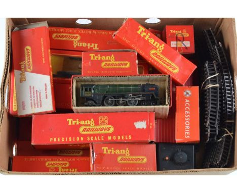 Tri-ang 00 Gauge EMU and other Locomotives Rolling Stock and Accessories (qty), BR green Power and Trailer Cars (both in yell