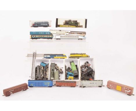 Dapol Farish Del Prado Mantua and other N gauge Locomotives track and rolling stock (qty),  HighSpeed  Southern Pacific  blac