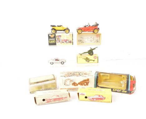 Vintage Diecast and Boxes (9), boxed Dinky 686 field gun, boxed Corgi Classic 9013 1915 Ford, partially boxed 1910 Daimler, u