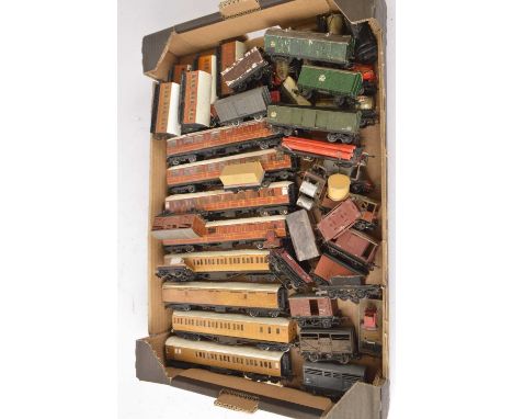 Tri-ang Hornby Lima 00 gauge  Coaches and wagons (47), many have been partially repainted and changed, comprising Hornby four