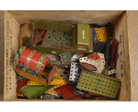 Collection of loose Meccano from various era's including later Army Meccano, including red and green, blue and yellow and unp