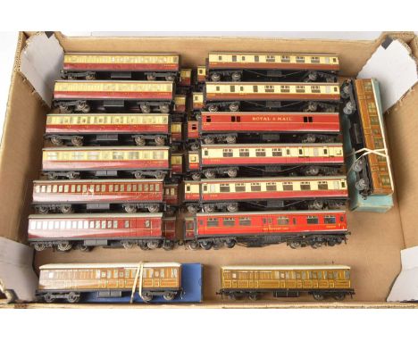 Hornby-Dublo 00 Gauge 3-Rail Coaches, LNER Teak First/Third, in original light blue box dated 7.48 and brake/Third, in origin