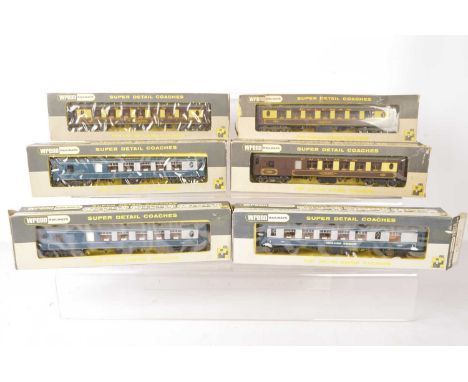 Wrenn 00 Gauge Chocolate and cream and blue and grey BR Pullman Cars, Chocolate and cream, W6001 Car No73, W600 Brake 2nd Car