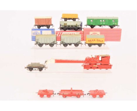 Hornby-Dublo 00 Gauge 2-Rail late issue Hopper Wagon  and Breakdown Crane and other super detail Rolling Stock, 4644 BR grey 