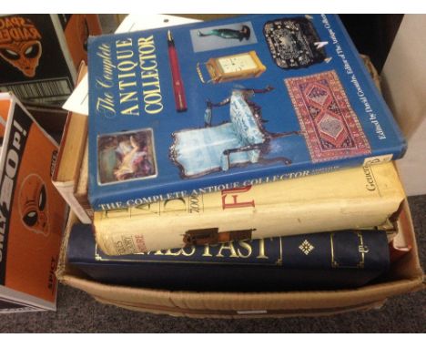 Collection Of Antique Reference Books, Encyclopedia Of British Porcelain And Pottery Marks, BBC Homes Antiques, Lyle, Price G