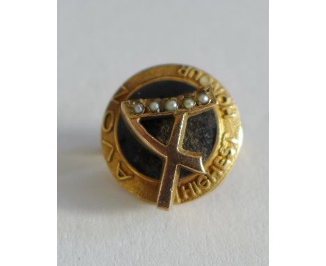 A 9 carat gold Avon Highest Honour pearl set button brooch