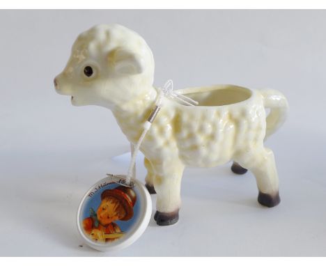 Goebel creamer modelled as a lamb with a circular M. J. Hummel plaque (2)