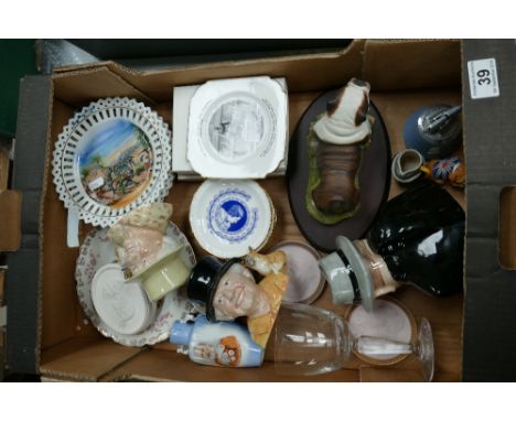 A mixed collection of ceramic items to include early commemorative plates, vases, together with Bairstow Manor collectable QE