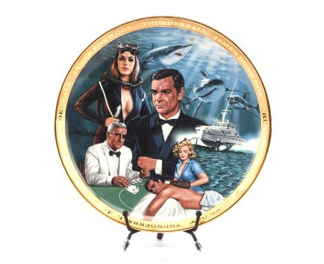 James Bond Thunderball Collectors Plate  Heirloom Collectors Plate, Franklin Mint Porcelain, showing artwork by Dick Bobnick,