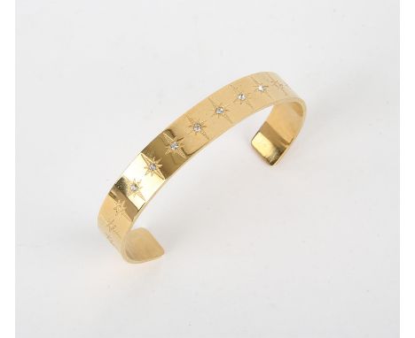 † Lord of the Rings, Rings of Power. A studio company gift made to promote the release of the show. The bracelet features the