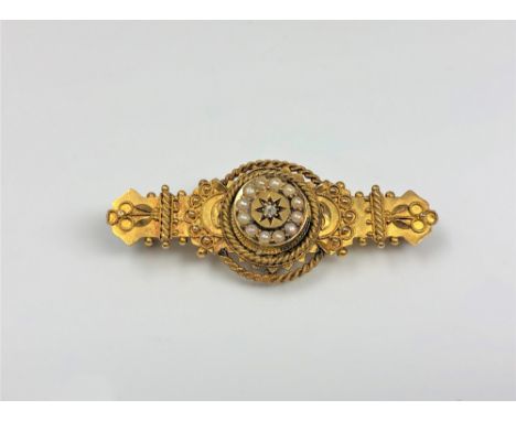 A 15ct gold pearl and diamond brooch CONDITION REPORT: 5.4g