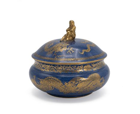 Daisy Makeig Jones for Wedgwood Dragon Lustre powder bowl with cover in blue and gold, with Sibyl finial. Height 13.5cm, diam