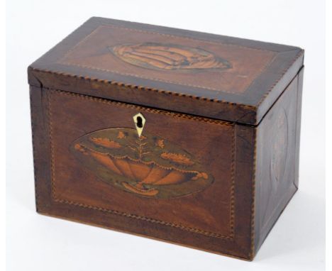 A GEORGE III INLAID MAHOGANY TEA CADDY WITH SHELL AND VASE PATERAE, THE DIVIDED INTERIOR WITH PAIR OF COVERS, 17.5CM W