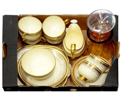 A GROSVENOR BONE CHINA PRIMROSE AND GILT TEA SERVICE AND AN AMBER GLASS VASE OF GOBLET SHAPE  