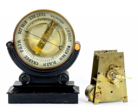 A VICTORIAN BRASS SINGLE TRAIN FUSEE CLOCK MOVEMENT, THE TAPERED PLATES WITH  TURNED PILLARS, 17CM H AND A LACQUERED BRASS AN