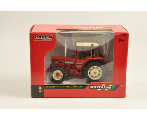 Britains 1/32 International 956XL Tractor. NM to M in Box.