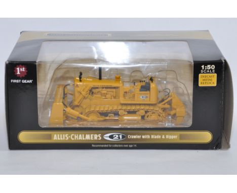 First Gear 1/50 Allis Chalmers HD 21 Crawler Tractor Bulldozer with Blade and Ripper. As New.