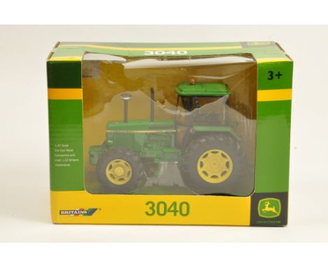 Britains 1/32 John Deere 3040 Tractor. NM to M in Box.