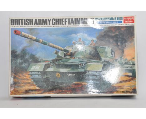 Academy 1/35 British Army Chieftain Tank Military Kit. Unchecked but appears complete.