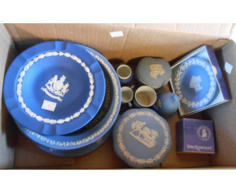 A box containing a quantity of Wedgwood jasperware including plates, trinket boxes, thimble, dishes, etc.