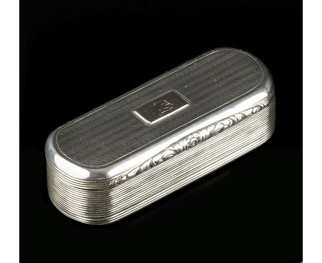 A GEORGE IV SILVER RECTANGULAR SNUFF BOX, with rounded ends, having reeded and engine turned decoration by Joseph Willmore, B