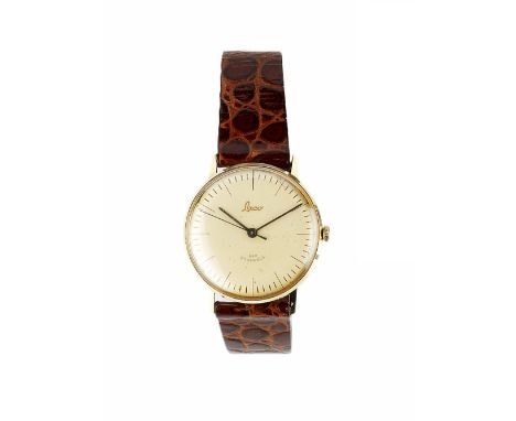 A GENTLEMAN'S WRISTWATCH BY LACO, the circular dial with baton markers, minute divisions and centre seconds hand, to a jewell