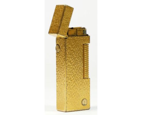 Dunhill, a gold plated Rollagas lighter 