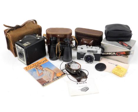 Various cameras and related equipment, an Ilford case, 10cm high, Vislander cased binoculars, boxed camera, etc. (a quantity)