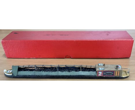Model Canal Working Barge loaded with Coal by unknown manufacturer, includes box some ageing good conditionWe combine postage