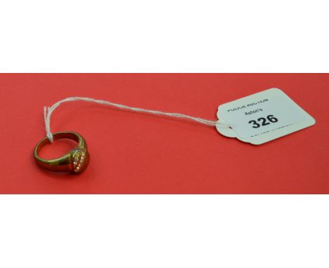Designer ring [VAT INCLUDED IN THE HAMMER PRICE ON THESE LOT - note this doesn't affect non-VAT registered bidders]

