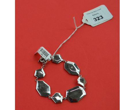 Designer bracelet [VAT INCLUDED IN THE HAMMER PRICE ON THESE LOT - note this doesn't affect non-VAT registered bidders]
