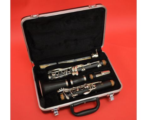 POLICE > Prelude by Conn-Selmer Clarinet model CL700 [NO RESERVE] [VAT ON HAMMER PRICE]