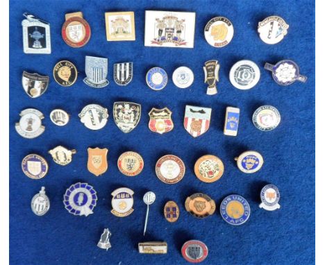 Football badges, a selection of 41 enamel badges, 1970/80's, all Northern clubs, Carlisle (5), Workington (1), Middlesbrough 