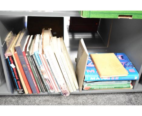 A group of various History of Art books, to include Matisse, Picasso and Monet, approx 25