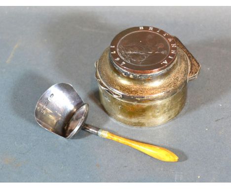 A George III Silver Caddy Spoon. Birmingham 1808, maker's mark JW, together with a London silver inkwell inset with two Georg