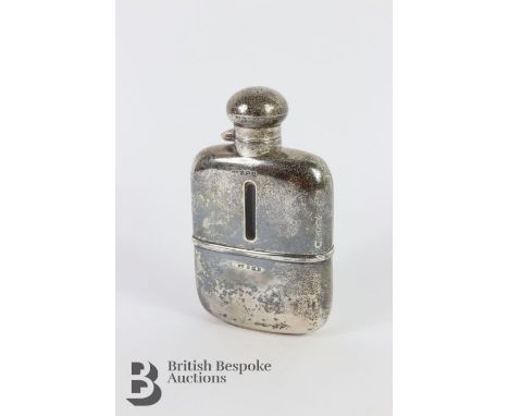 Silver hip flask, Birmingham hallmark dated 1922, mm Cohen &amp; Charles, approx 12.5 cms.