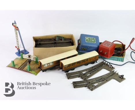 Hornby Series Meccano tin plate, including No.2 Corridor Coach O gauge 1st-3rd in original box, No.2 Corridor Coach O gauge b