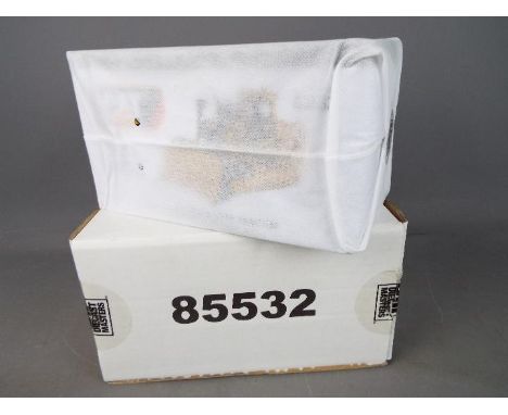 Diecast Masters - A boxed 1:50 scale #85532 Cat D10T2 Track Type Tractor by Diecast Masters. The model appears contained with