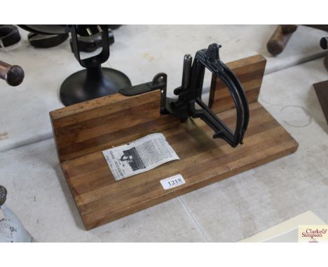 A carpenter's mitre tool