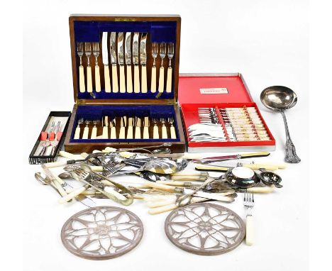 A collection of silver plated wares, to include a Kings Pattern ladle, 34.5cm.